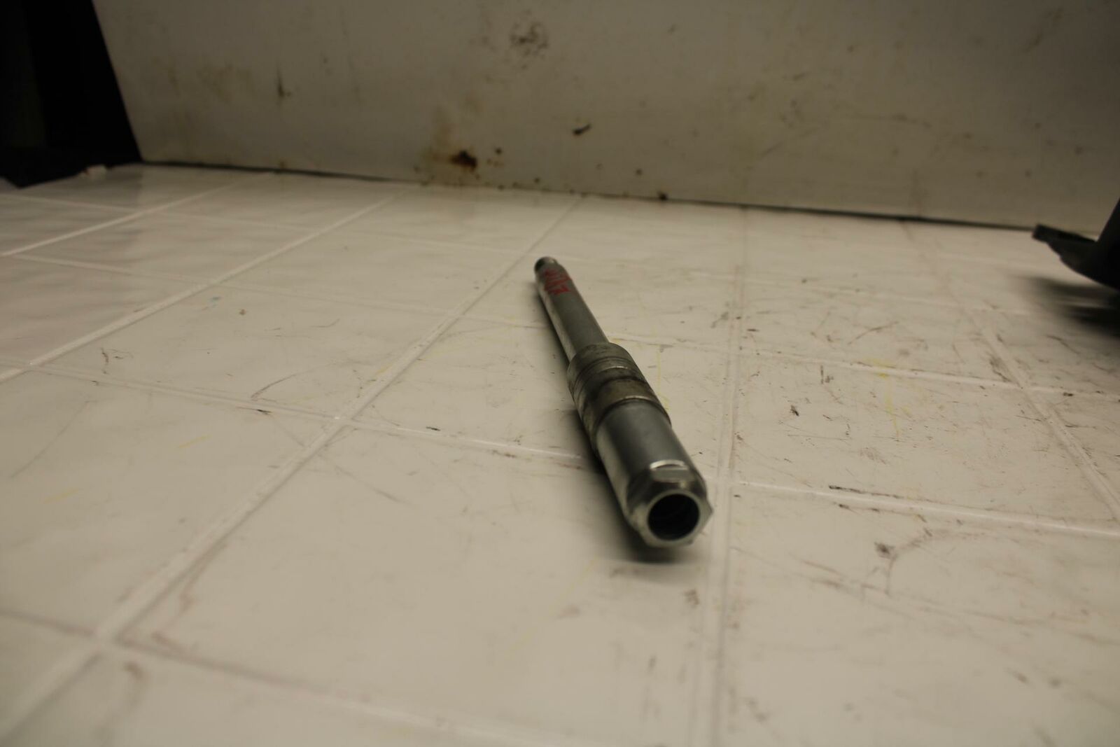 15-16 HONDA CB300F FRONT WHEEL RIM AXLE PIVOT BOLT BB05