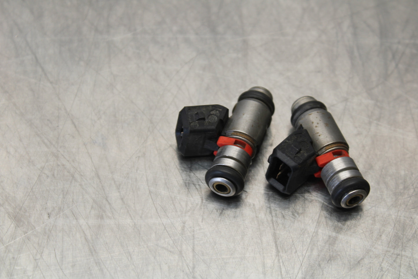08 MOTO GUZZI BREVA 750 FUEL INJECTOR SET PAIR BB154