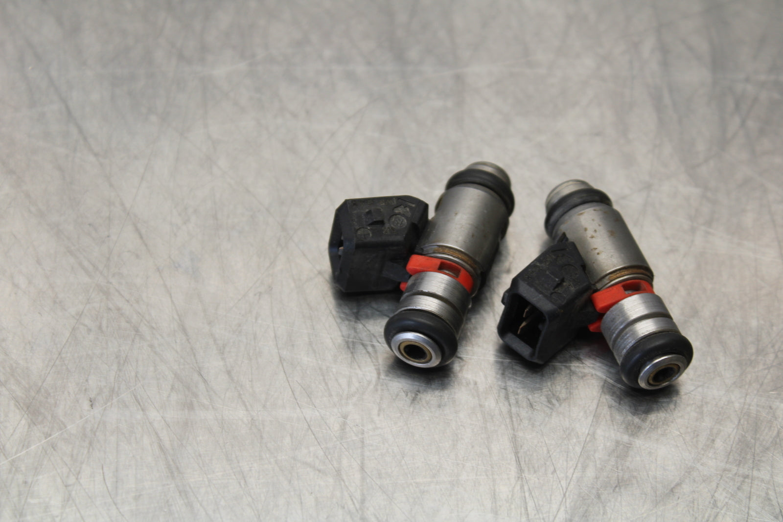08 MOTO GUZZI BREVA 750 FUEL INJECTOR SET PAIR BB154