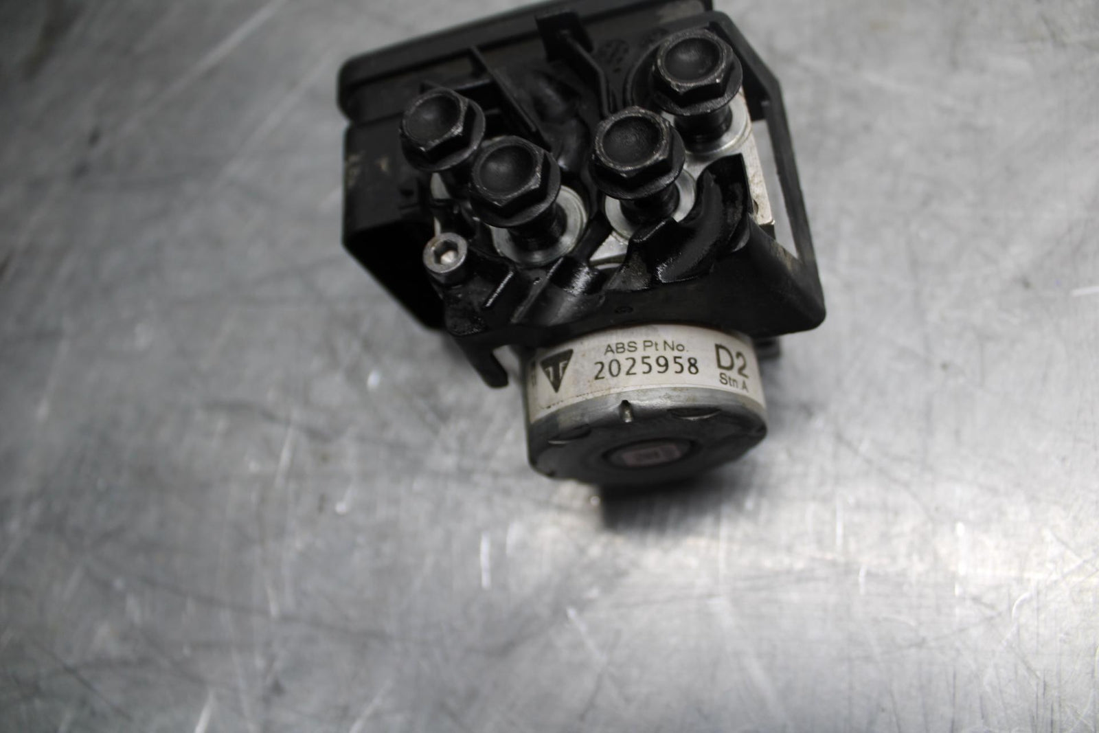 17-21 TRIUMPH STREET TRIPPLE R ABS ABS PUMP UNIT MODULE bb452