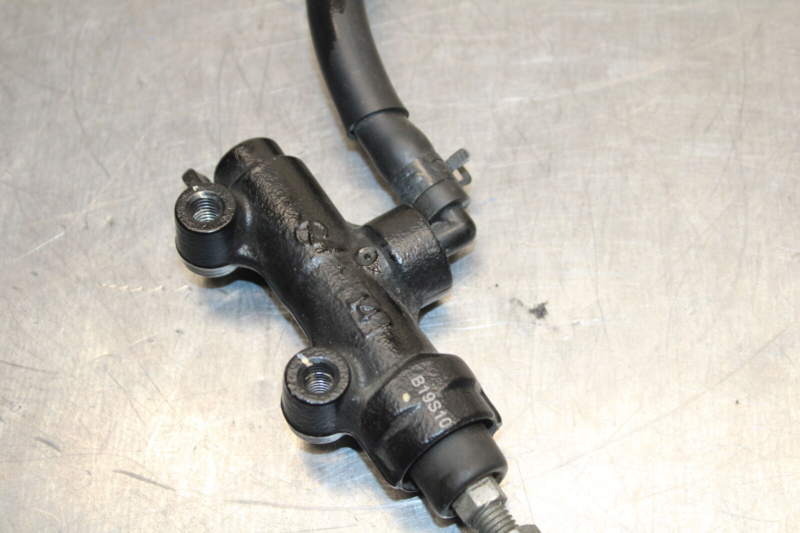 19-22 KAWASAKI Z400 REAR BACK BRAKE MASTER CYLINDER W RESERVOIR BB738