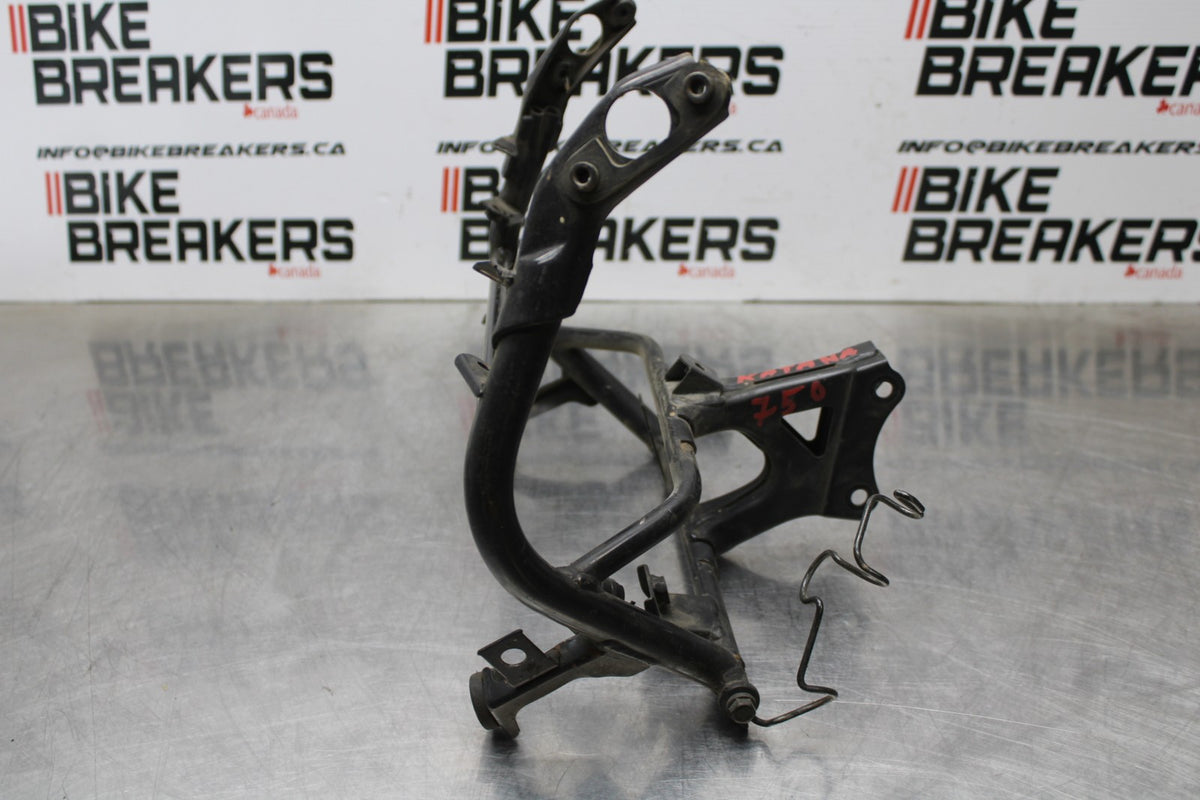 94 SUZUKI KATANA 750 UPPER FAIRING MIRROR GAUGES STAY BRACKET BB00