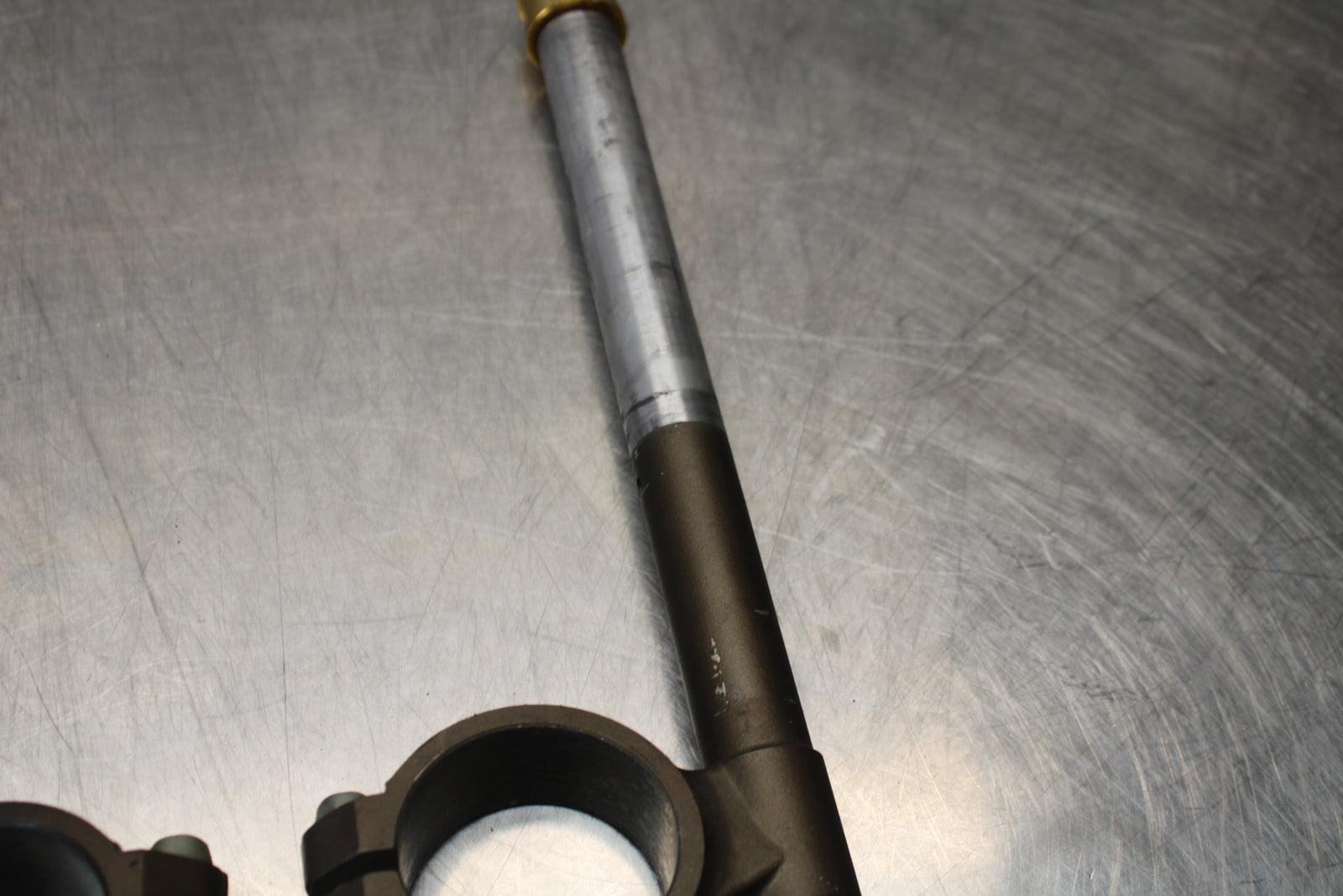 04-05 KAWASAKI NINJA ZX10R LEFT RIGHT CLIP ON ONS HANDLEBARS PAIR SET BB163