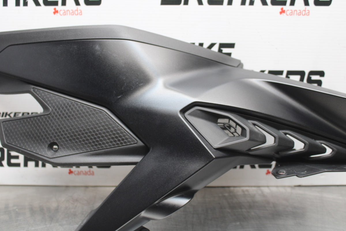 23-26 KAWASAKI NINJA ZX4RR RIGHT FRONT UPPER MID SIDE FAIRING COWL PLASTIC BB00
