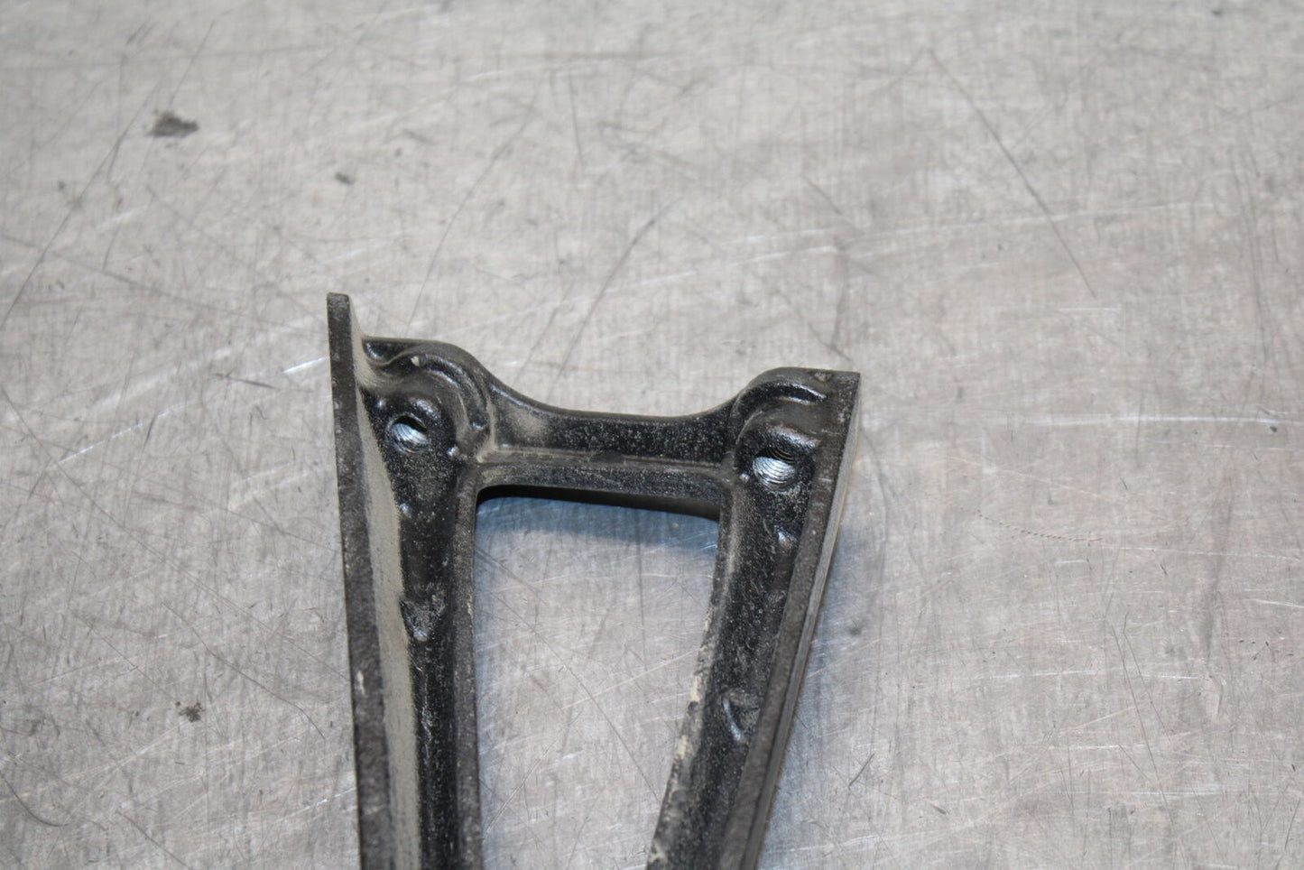 06-07 YAMAHA YZF R6 REAR BACK PASSENGER PEG SET PAIR BB742