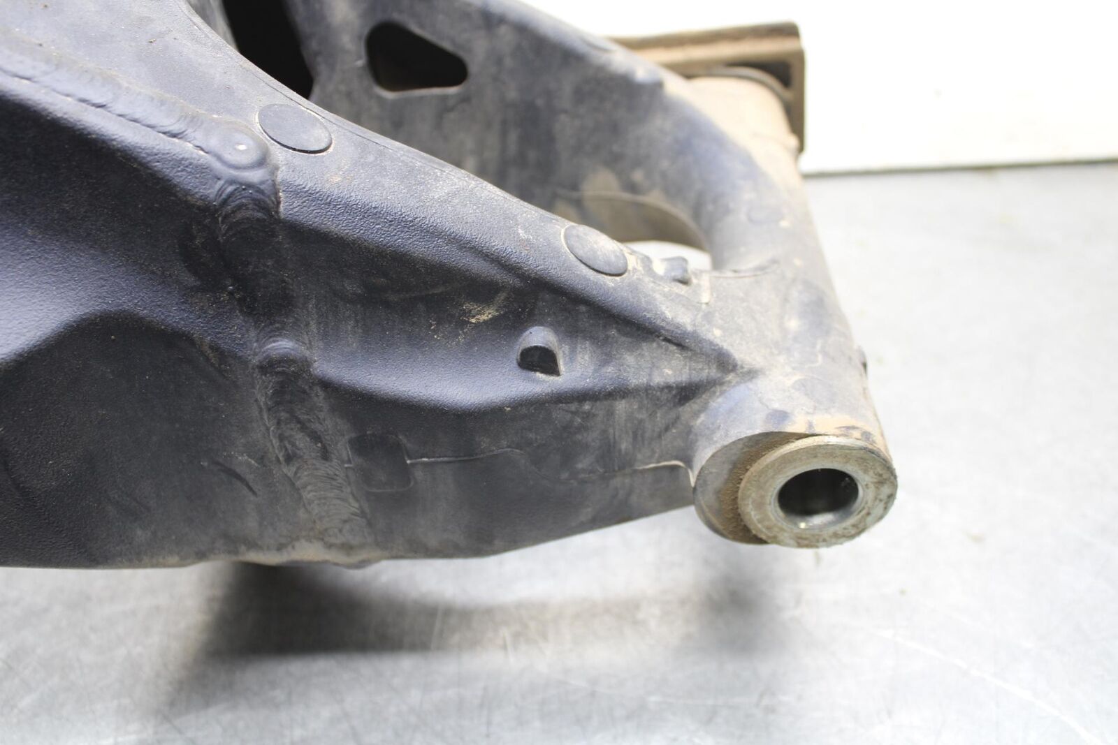 09-16 SUZUKI GSXR1000 REAR SWINGARM BACK SUSPENSION SWING ARM BB642