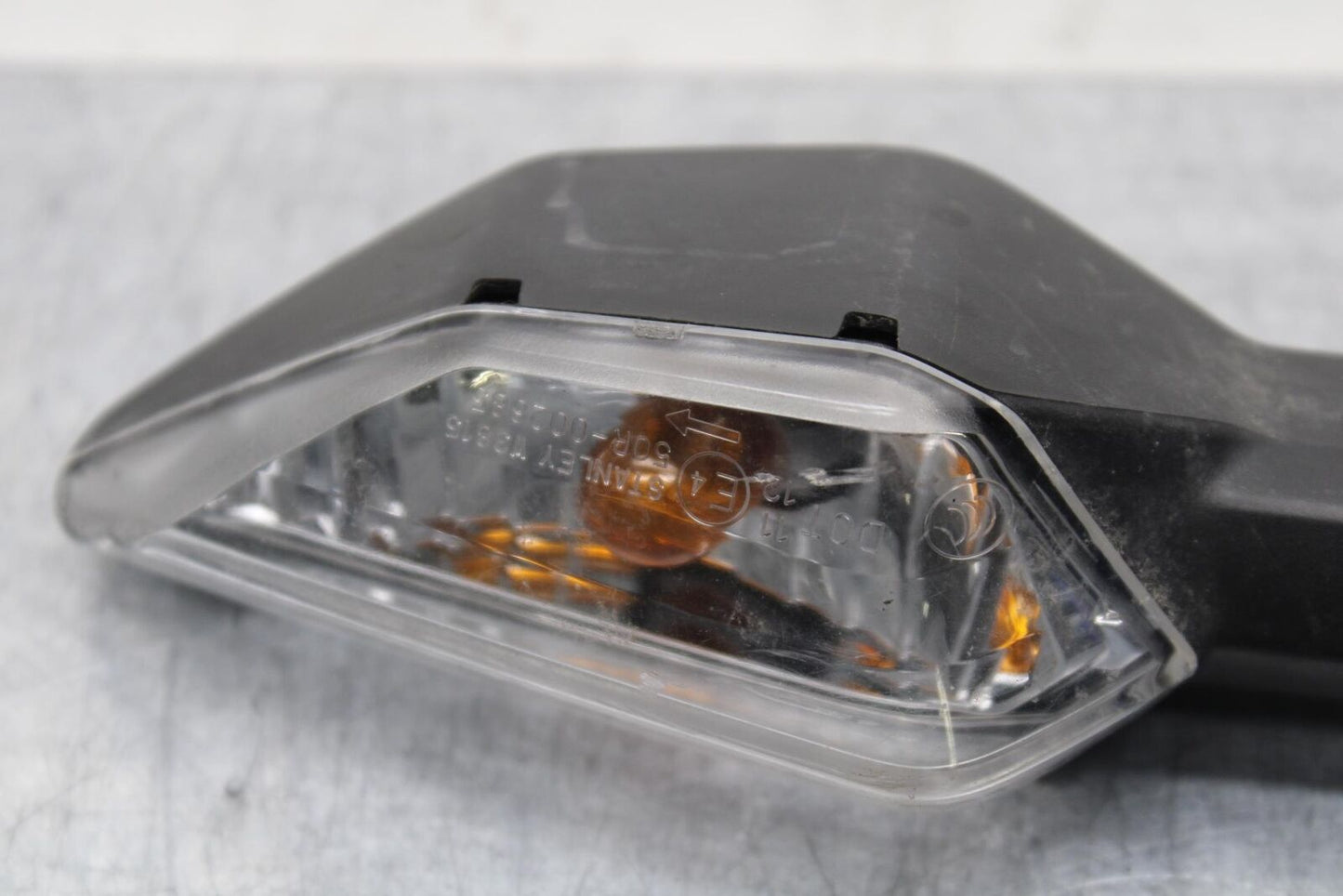 20 KAWASAKI Z400 ER400 ABS LEFT FRONT TURN SIGNAL LIGHT INDICATOR BB586