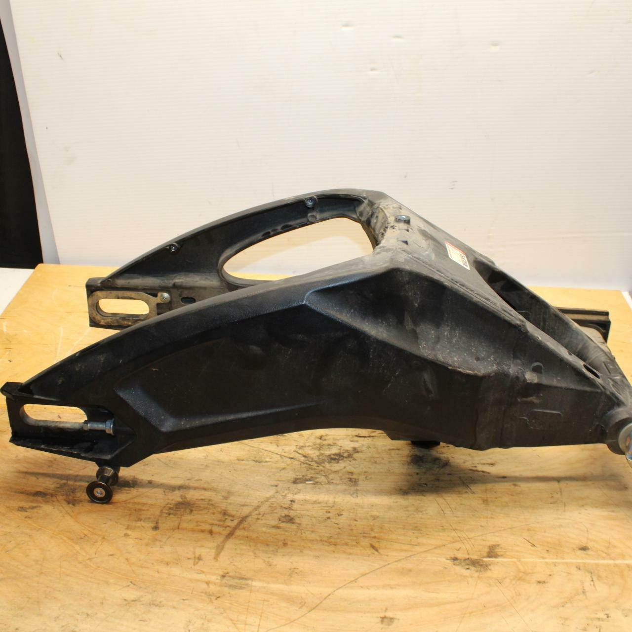 11-17 SUZUKI GSXR750 REAR SWINGARM  SUSPENSION SWING ARM 61000-14J00-YAP BB320