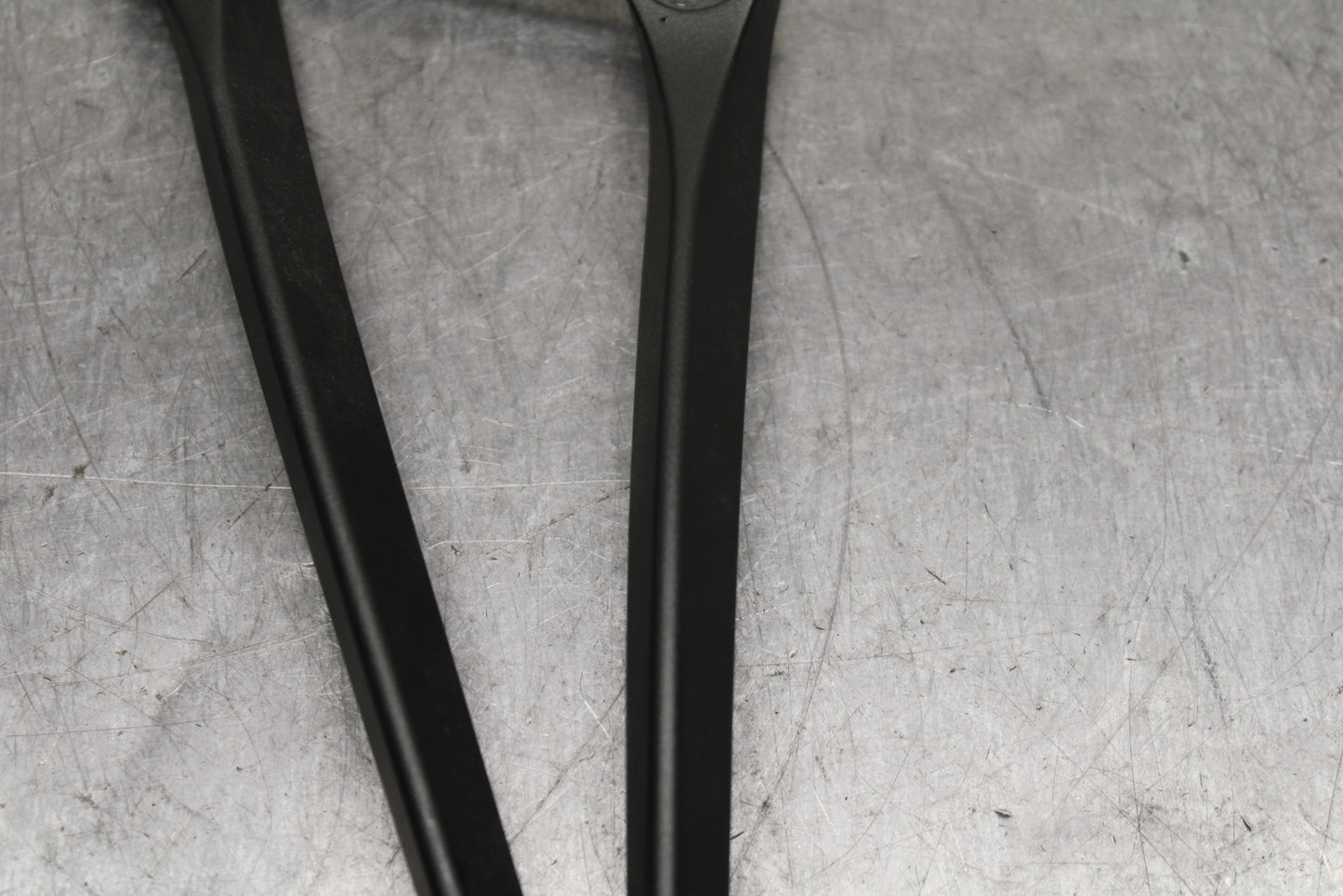 19-23 KAWASAKI NINJA ZX6R LEFT REAR BACK PASSENGER PEG BB749