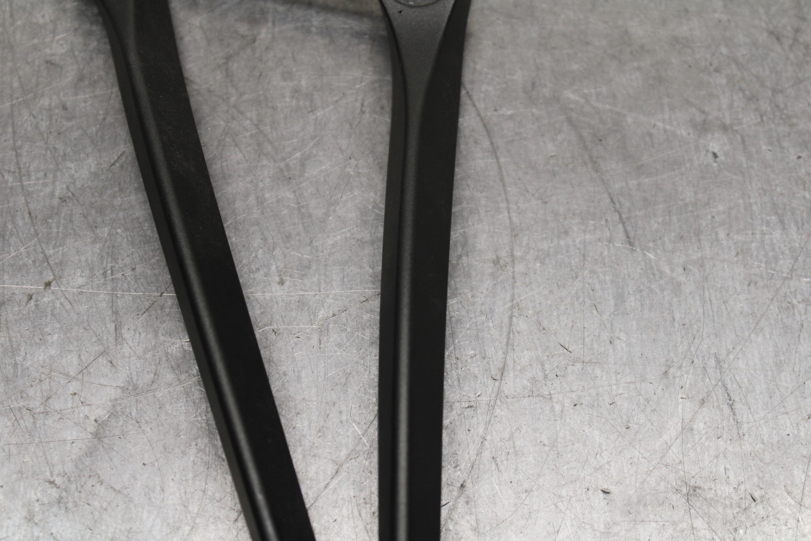 19-23 KAWASAKI NINJA ZX6R LEFT REAR BACK PASSENGER PEG BB749