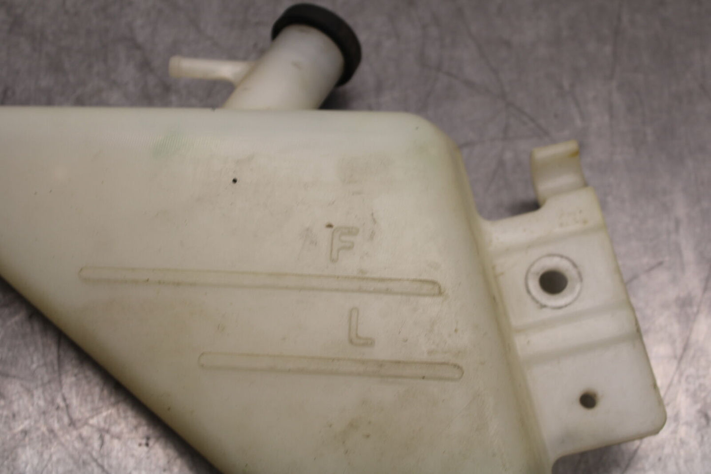 08-10 SUZUKI GSXR750 COOLANT WATER TANK RESERVOIR BOTTLE BB113