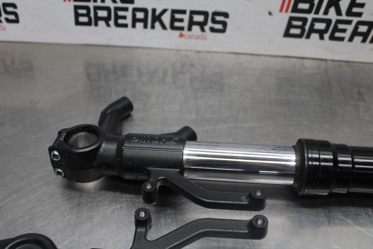 24-25 KAWASAKI NINJA ZX6R FRONT FORKS SHOCK SUSPENSION SET PAIR BB939