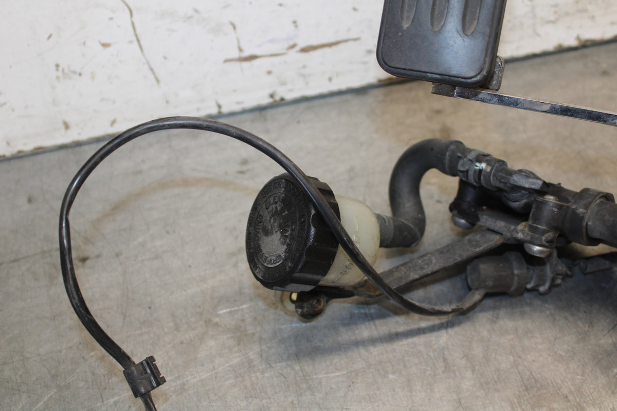 05-06 YAMAHA ROAD STAR XV1700A REAR BACK BRAKE MASTER CYLINDER W RESERVOIR BB703