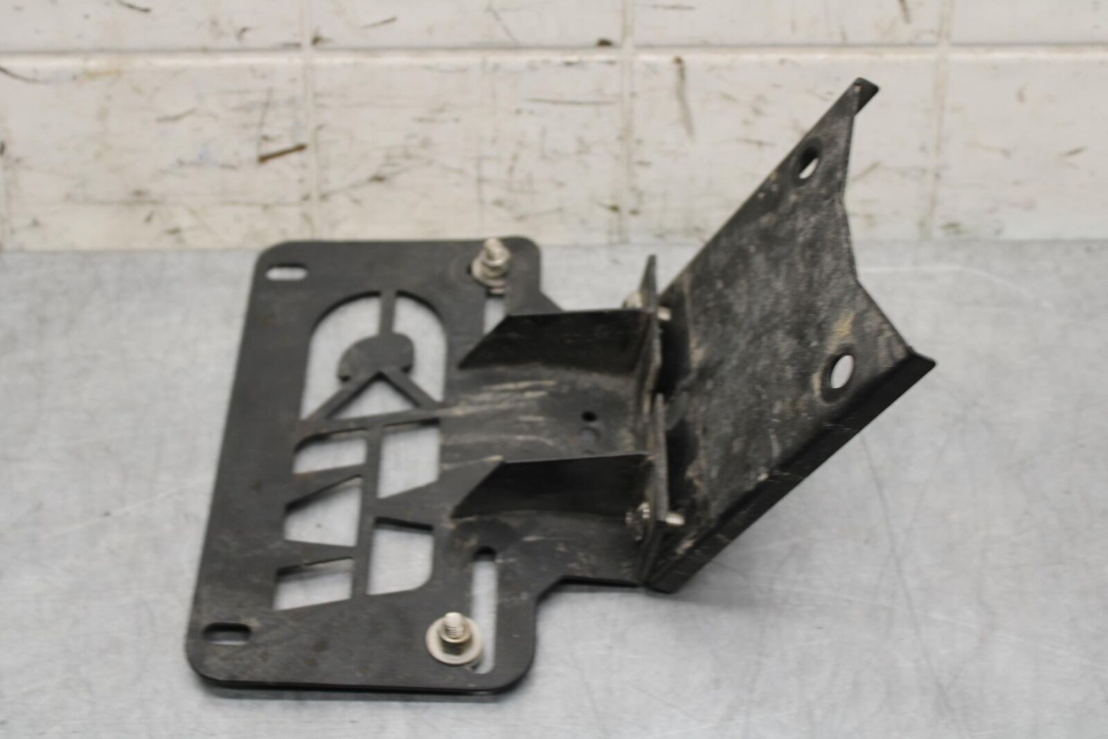 2012 Yamaha FZ8 LICENSE PLATE BRACKET BB550