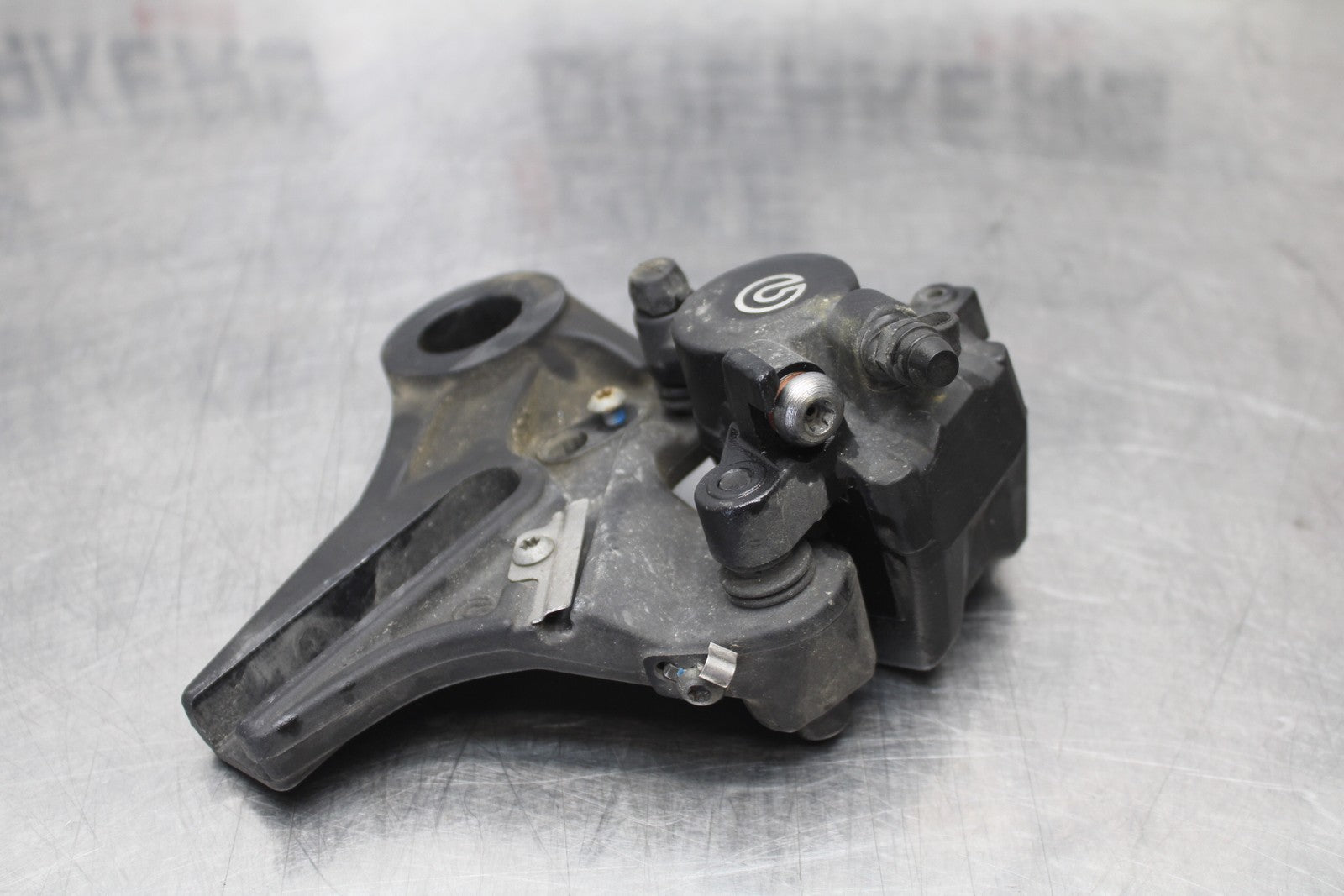 12-14 BMW S1000RR REAR BACK BRAKE CALIPER W MOUNT BRACKET BB204