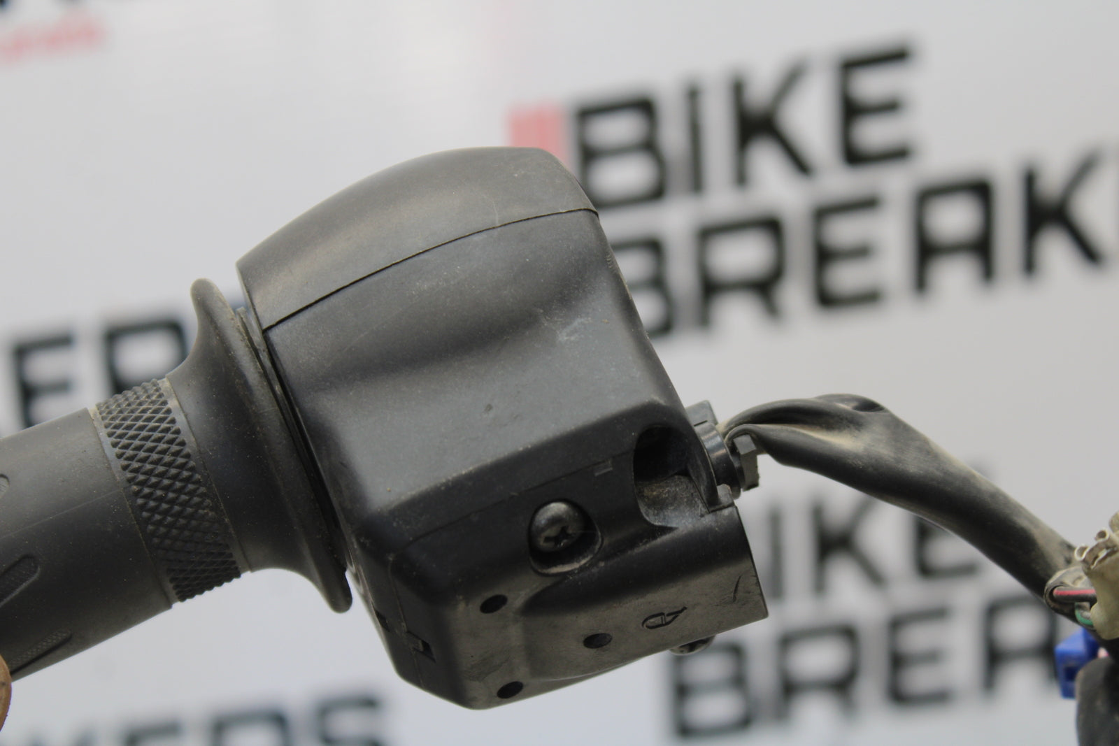09-15 YAMAHA FZ6R RIGHT CLIP ON HANDLE KILL OFF START SWITCH SWITCHES BB161