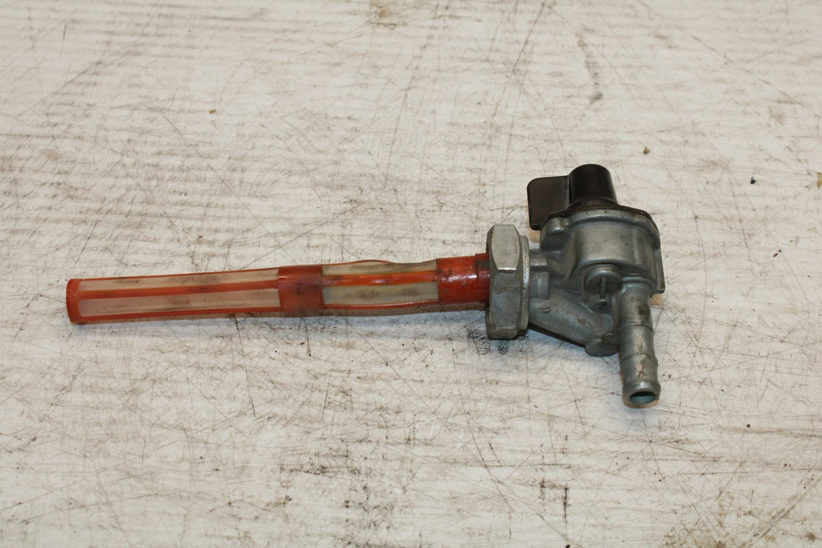03-08 HONDA VTX1300C GAS TANK FUEL PETCOCK BB287
