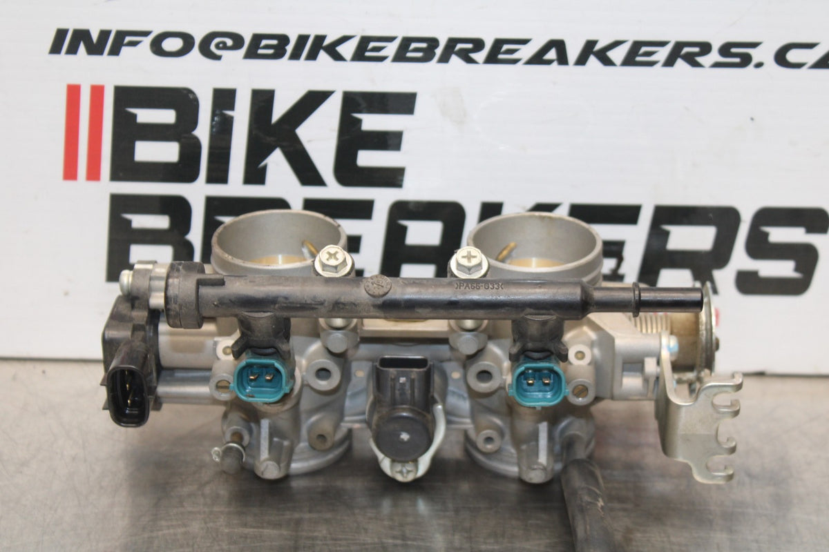 14-17 YAMAHA FZ07 MAIN FUEL INJECTORS / THROTTLE BODIES BB766