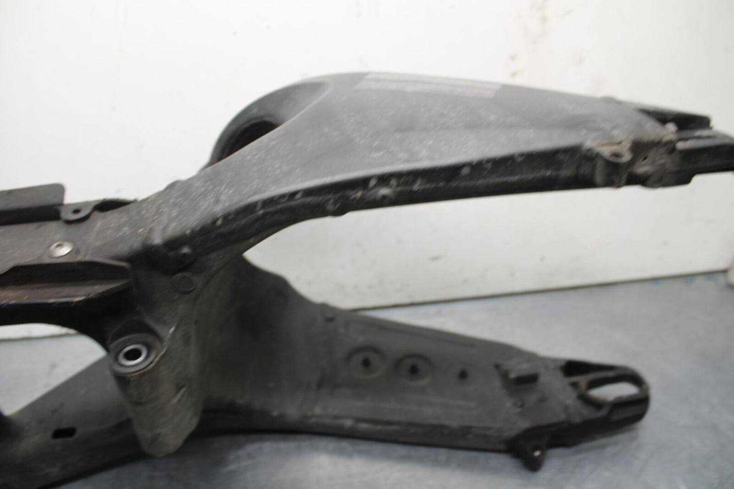 09-12 KAWASAKI NINJA ZX6R REAR SWINGARM BACK SUSPENSION SWING ARM BB640