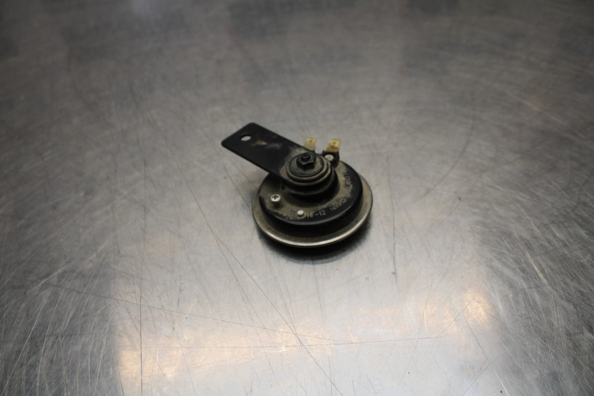 24-25 KAWASAKI NINJA ZX4R HORN SIGNAL BB174