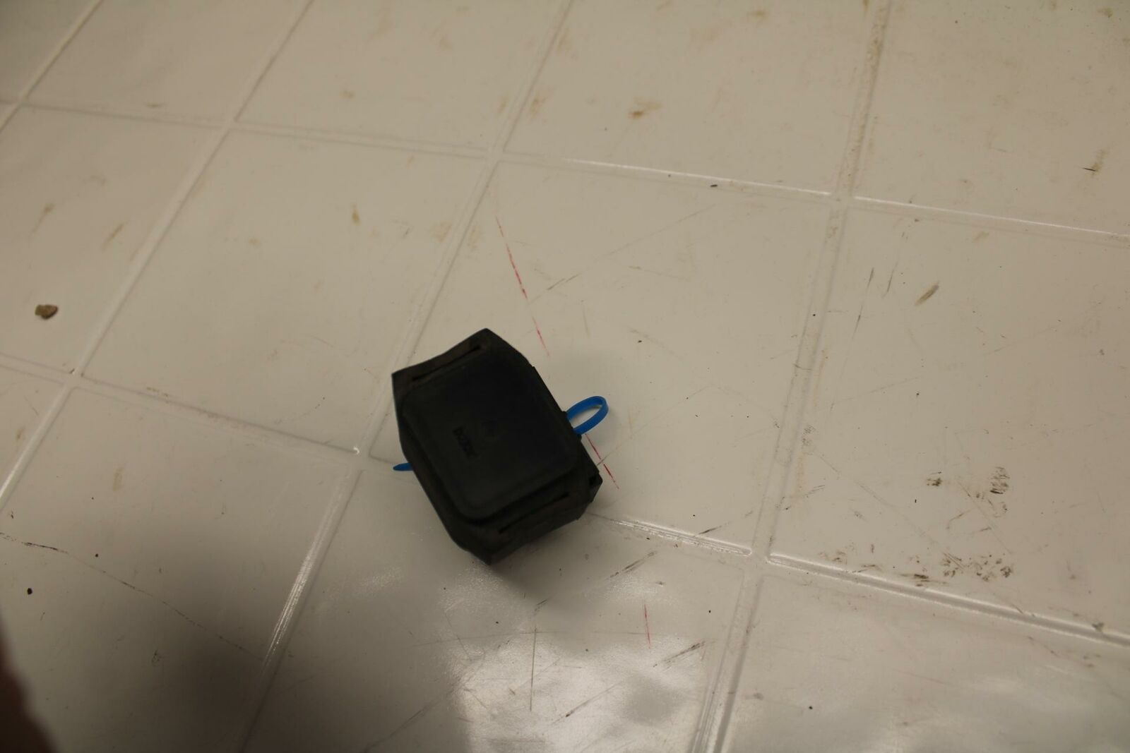 07 YAMAHA YZF R6  STARTER RELAY STARTING MOTOR SWITCH 2C0-81940-00-00  BB284 B