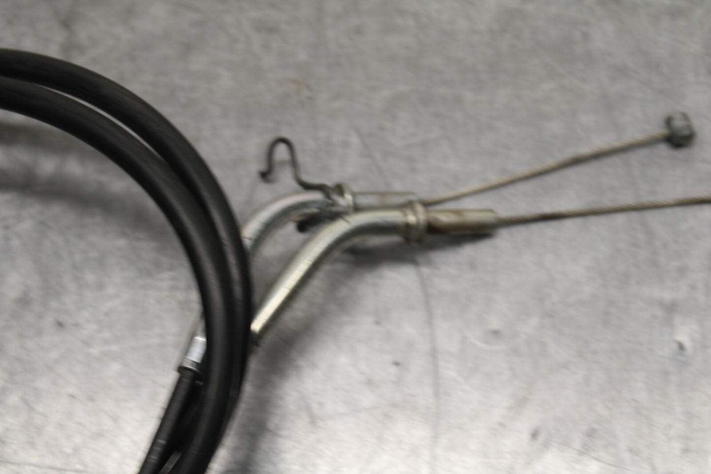 12-13 KAWASAKI Z1000 THROTTLE CABLES LINES BB743