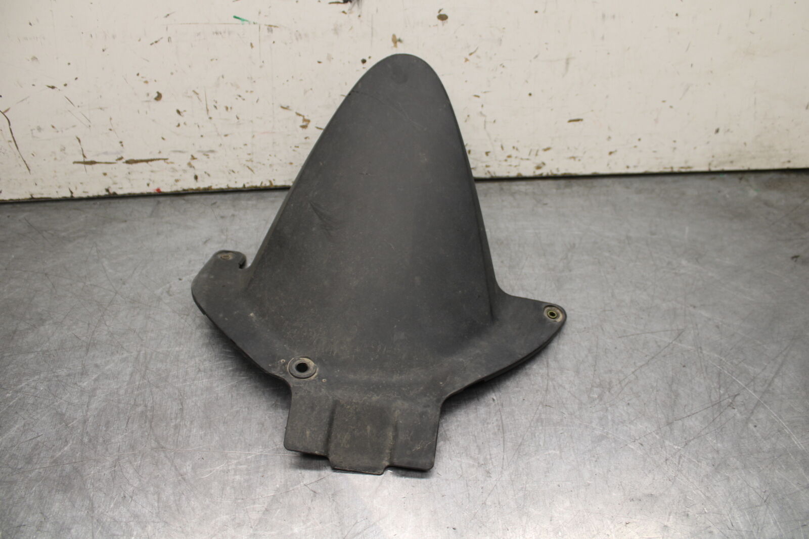 05-06 HONDA CBR600RR REAR BACK WHEEL TIRE HUGGER FENDER BB727
