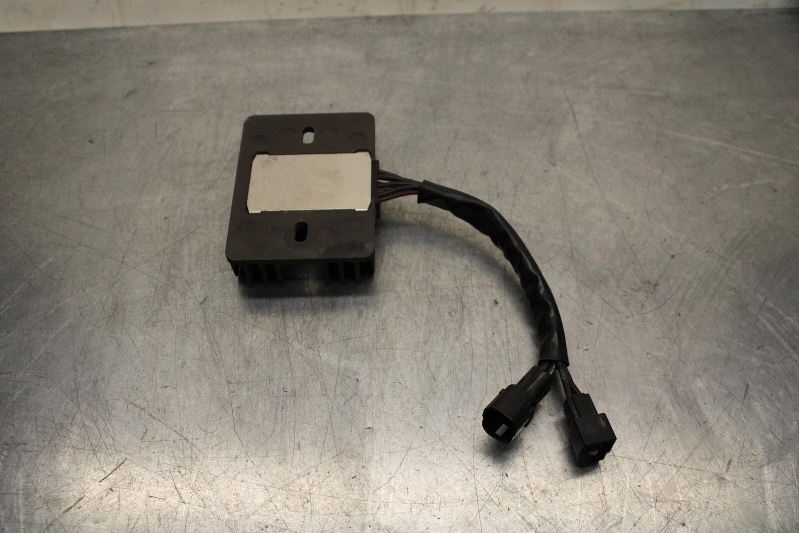 2008 Suzuki GSXR600 RECTIFIER VOLTAGE REGULATOR 32800-18H00 32831-37H00 BB593