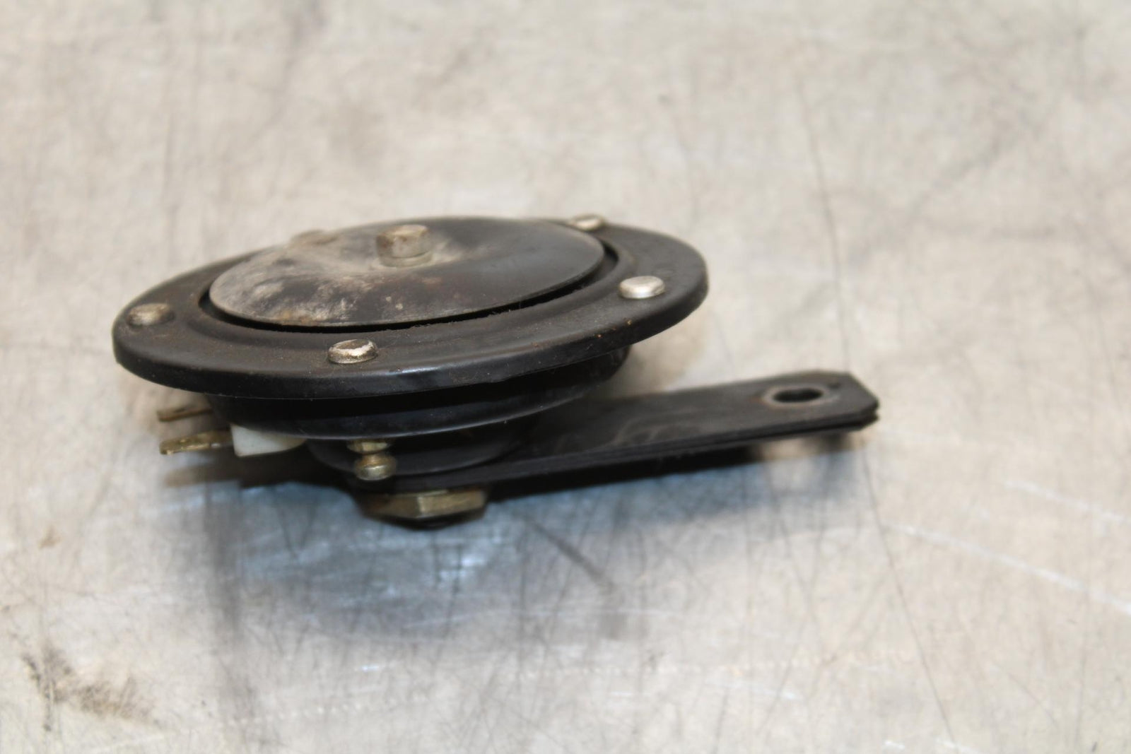 1977 Yamaha XS750 HORN SIGNAL 1J7-83371-22-00 BB554