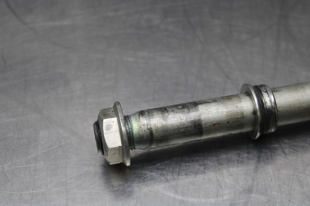 20-25 SUZUKI GSXR750 FRONT WHEEL RIM AXLE PIVOT BOLT BB810