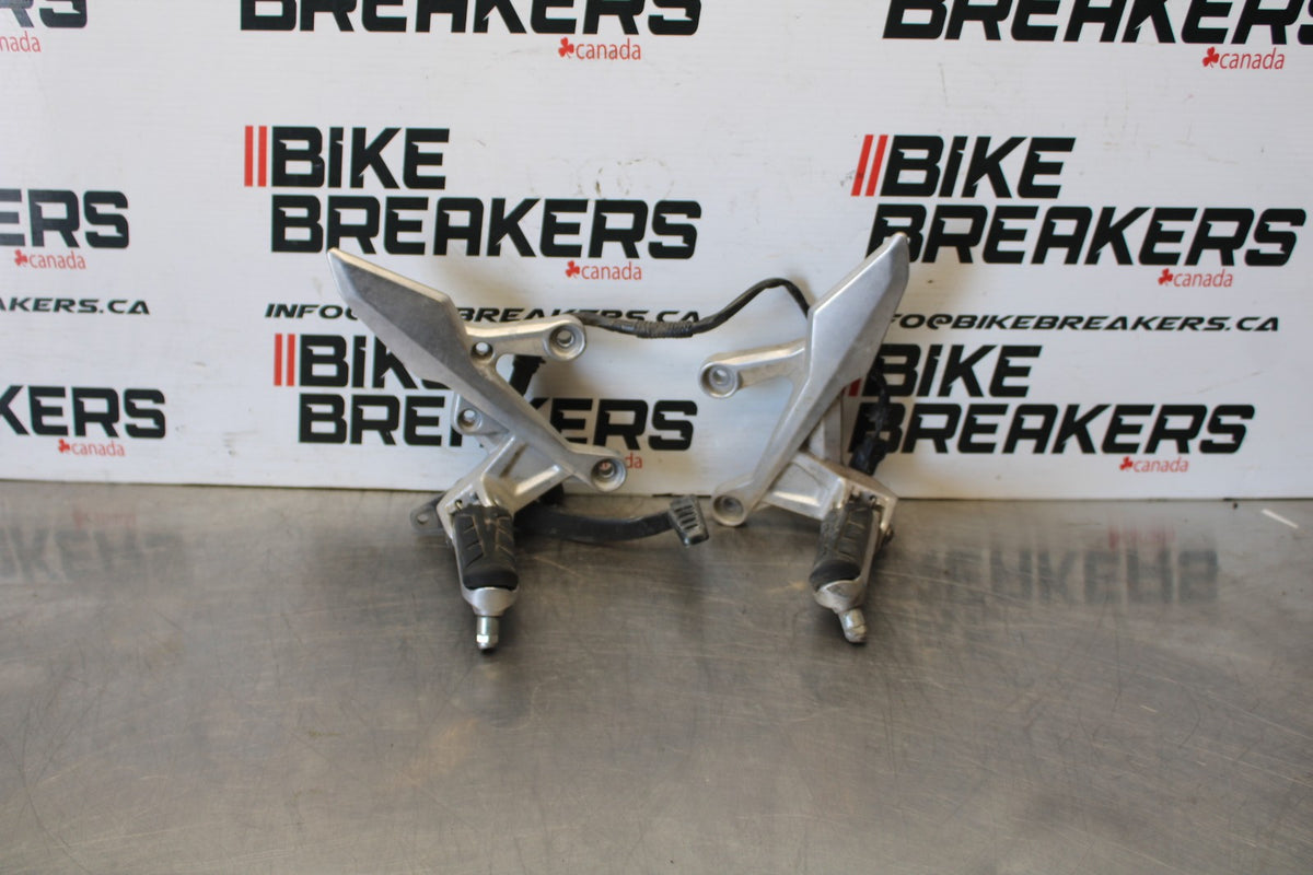18 HONDA CB500F RIGHT LEFT REARSETS REAR SET DRIVER FOOT PEGS BB861