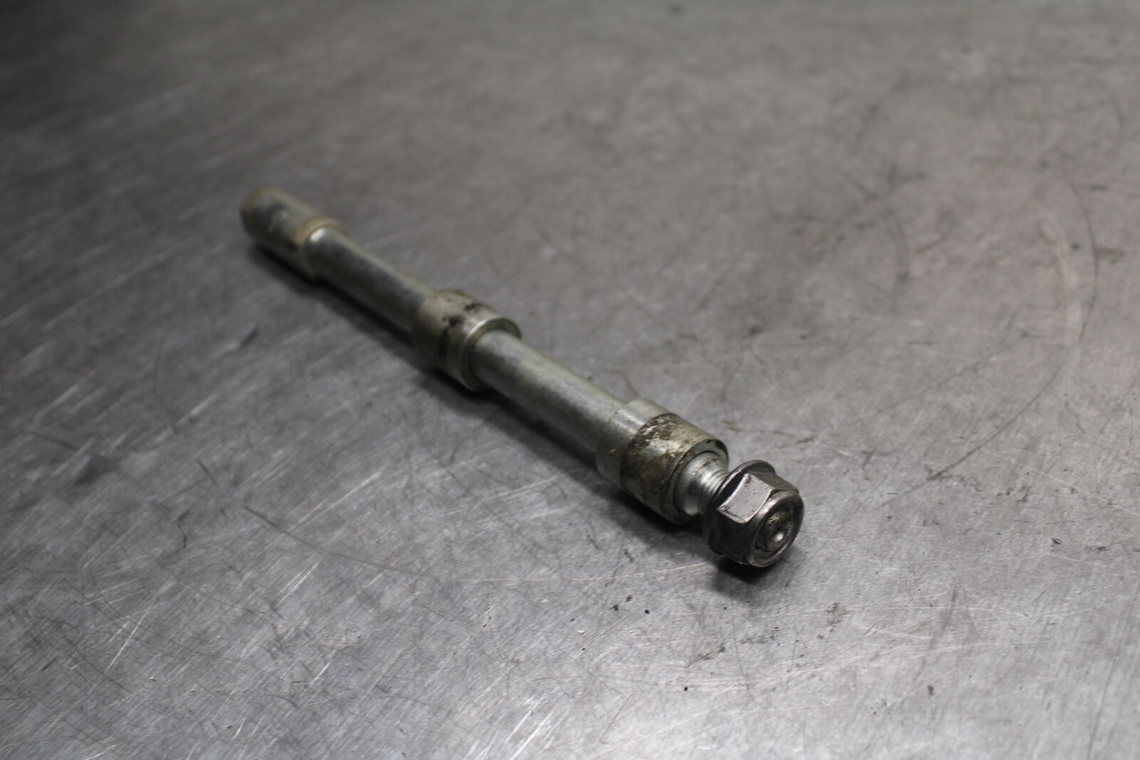 15-19 HONDA CBR300R FRONT WHEEL RIM AXLE PIVOT BOLT  BB112
