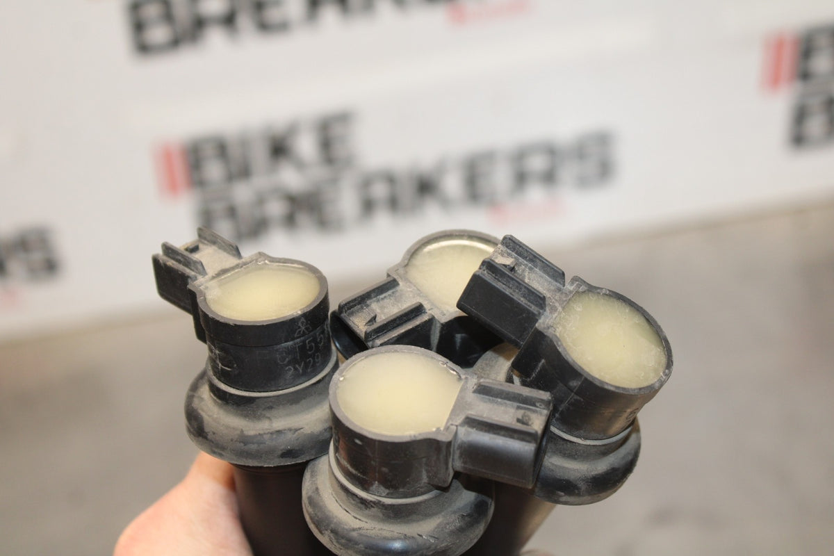 03 YAMAHA YZF R1 IGNITION COILS COIL SPARK PLUG CAPS BB895