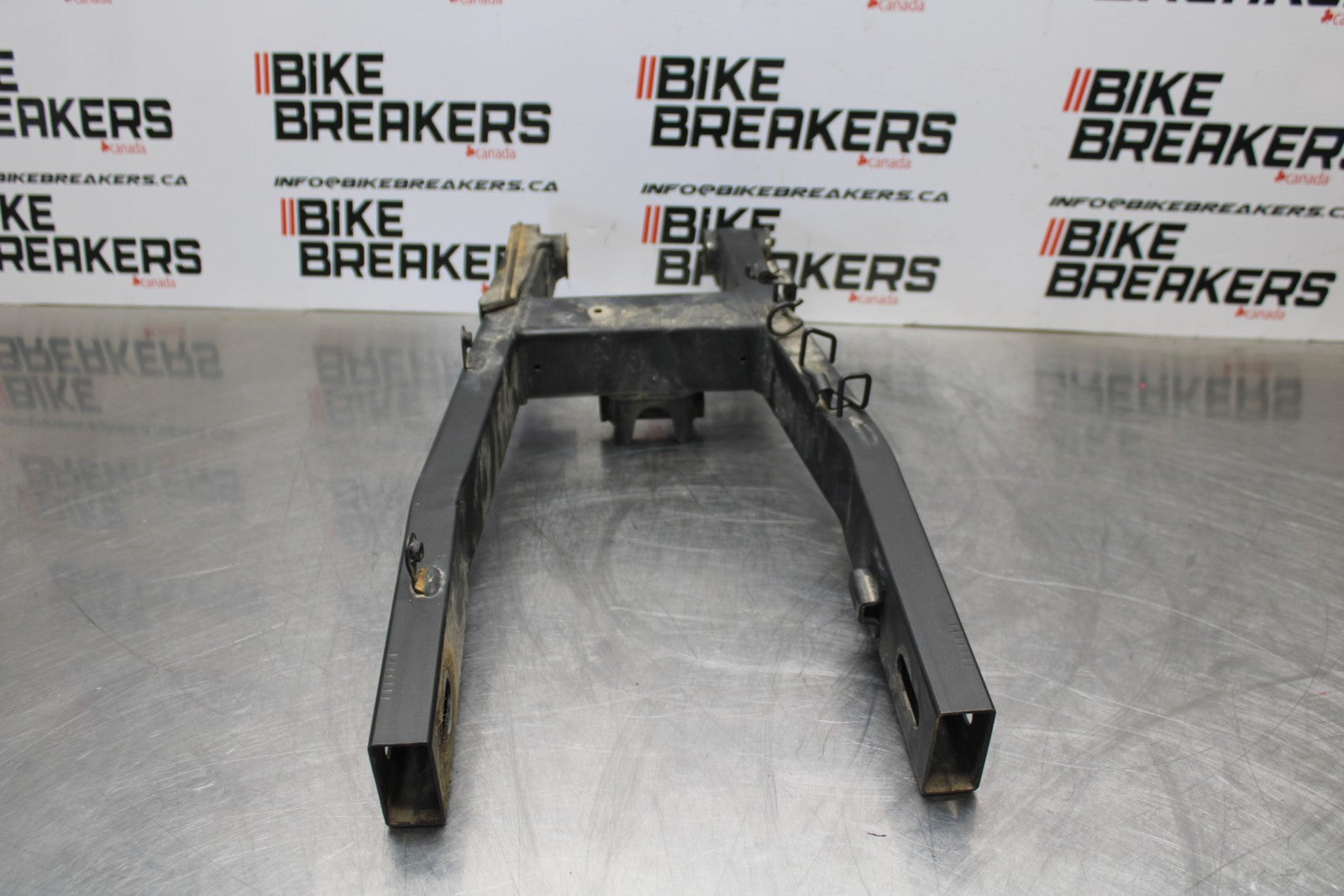 18-23 KAWASAKI NINJA 400 EX400 ABS REAR SWINGARM BACK SUSPENSION SWING ARM BB177