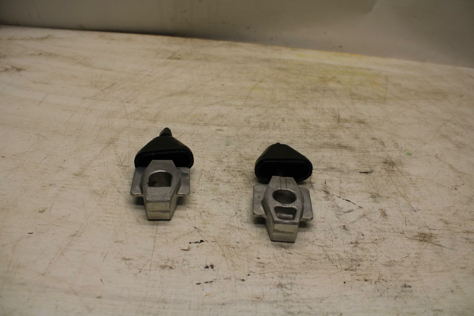 11-12 KAWASAKI NINJA 400 EX400 C  CHAIN TENSIONER ADJUSTMENT BRACKETS BB358 