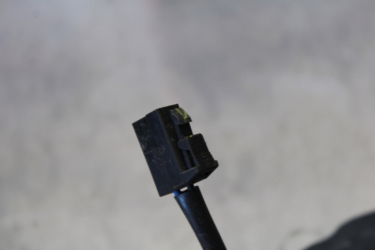 23 YAMAHA YZF R3 ENGINE RADIATOR COOLING FAN BB147