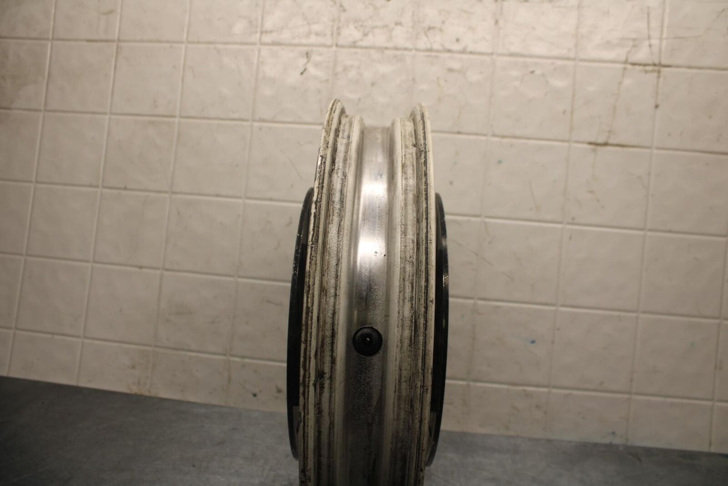 1988 Yamaha FZ600 FRONT WHEEL AND LEFT RIGHT BRAKE ROTORS DISCS BB601