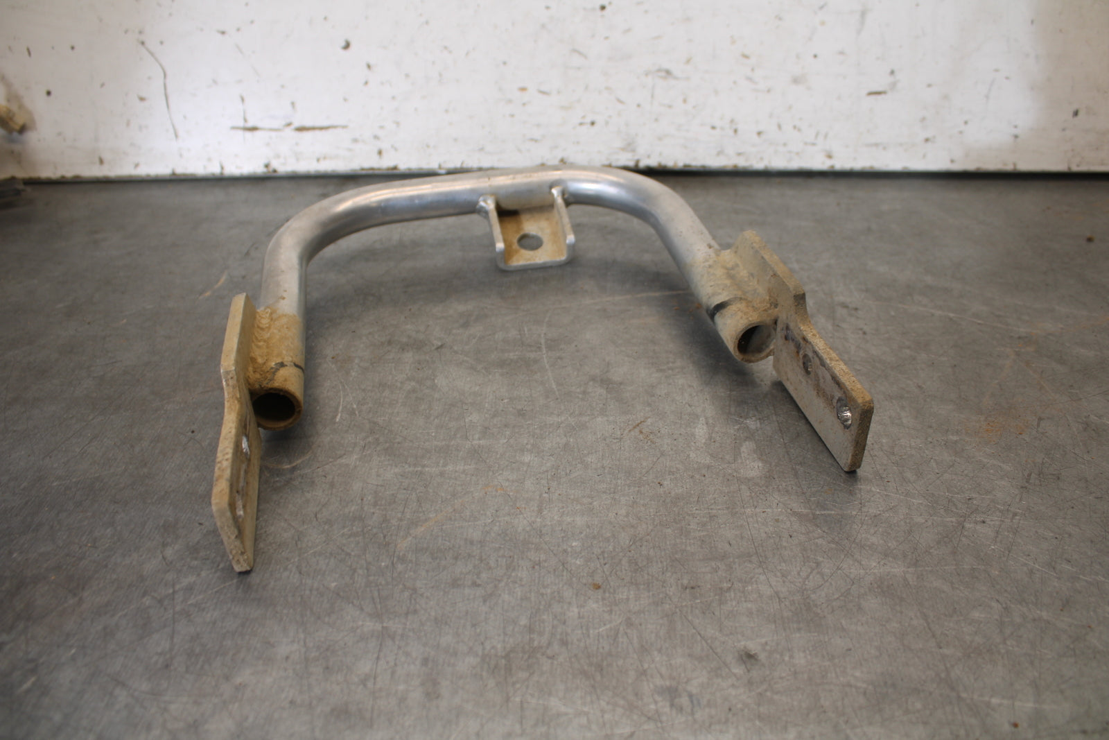 01-05 YAMAHA RAPTOR 660R REAR BACK BUMPER GRAB BAR BB695