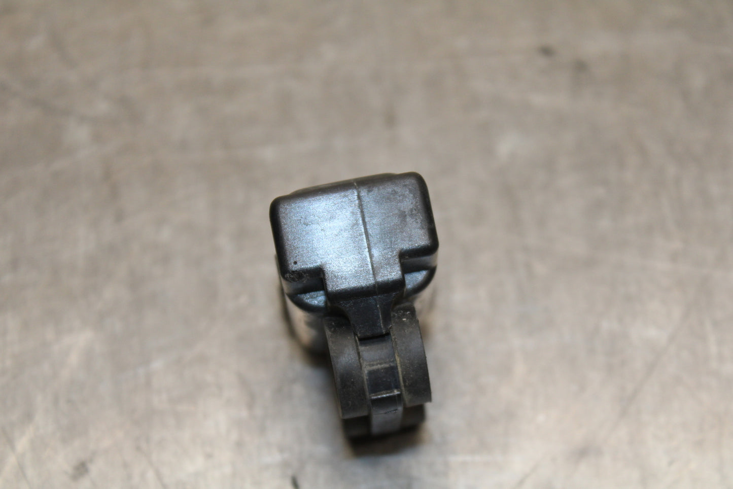 03-05 YAMAHA YZF R6  TIP OVER BANK ANGLE CRASH SENSOR SWITCH  BB132