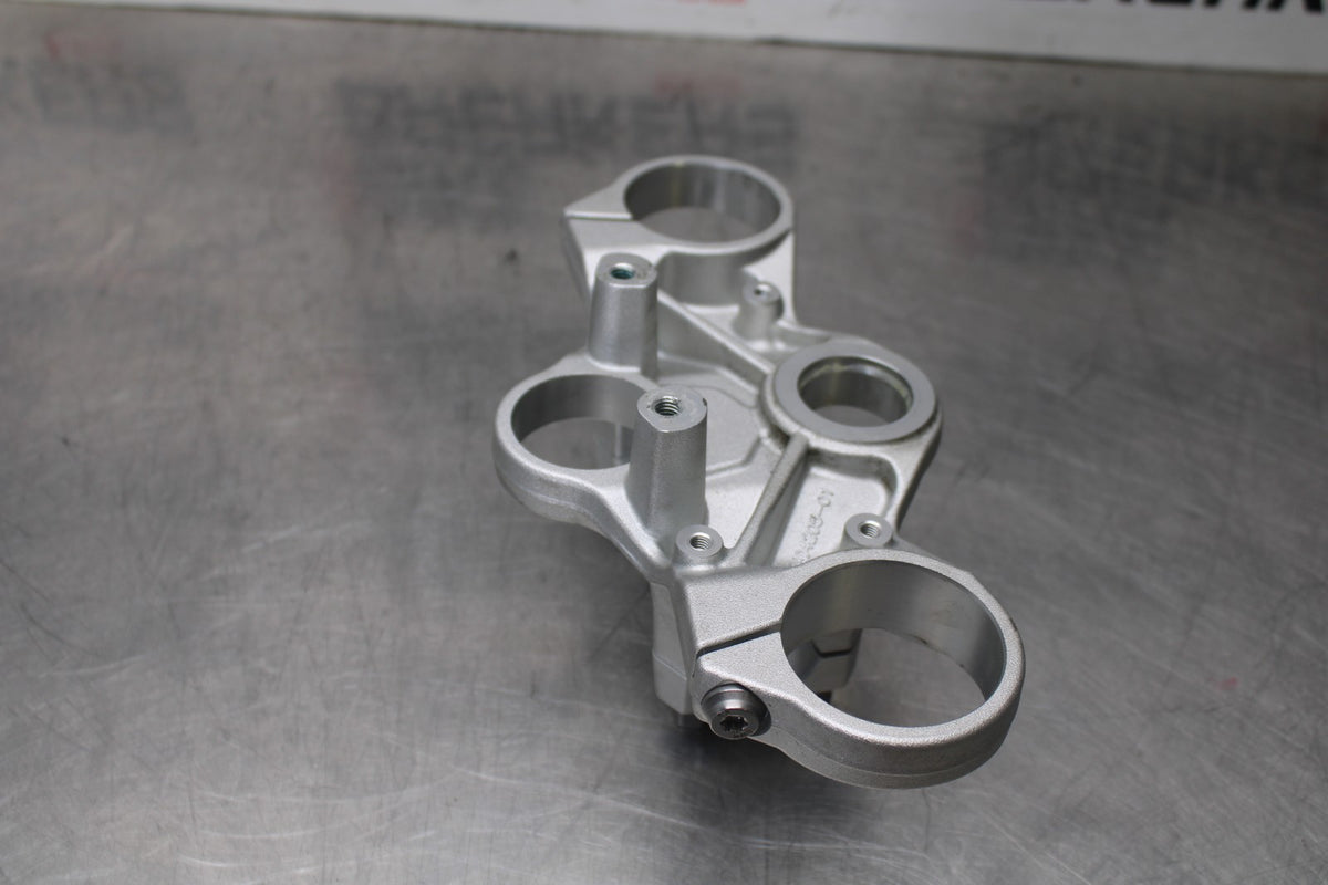 20-23 BMW F900R FORKS UPPER TRIPLE TREE CLAMP BB923