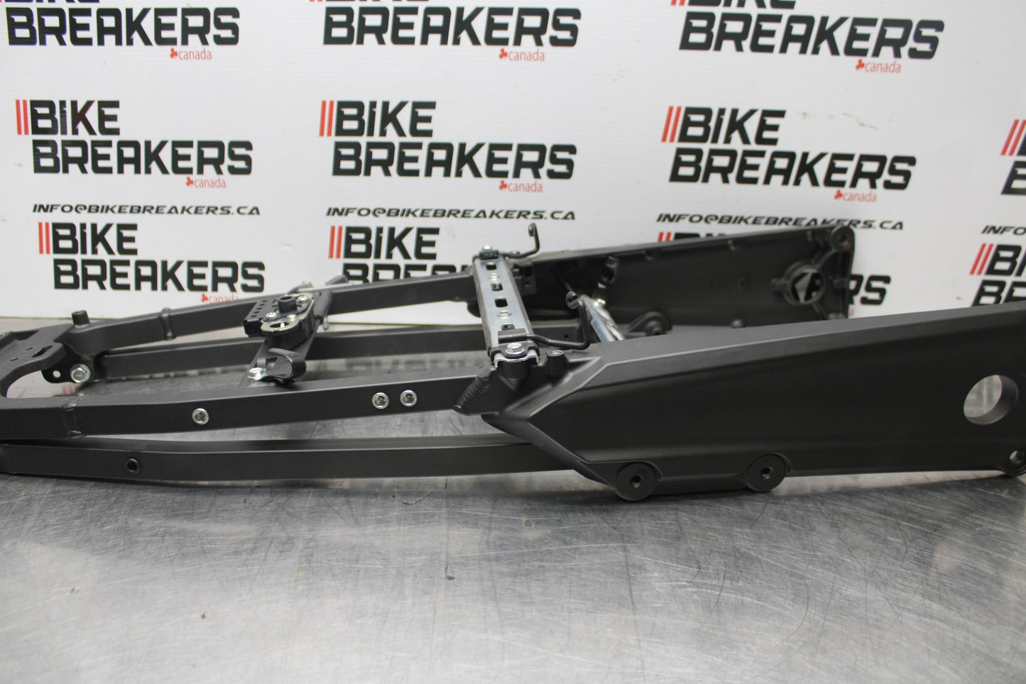 23-24 KAWASAKI NINJA ZX14R NEW! REAR SUBFRAME BACK SUB FRAME BB764