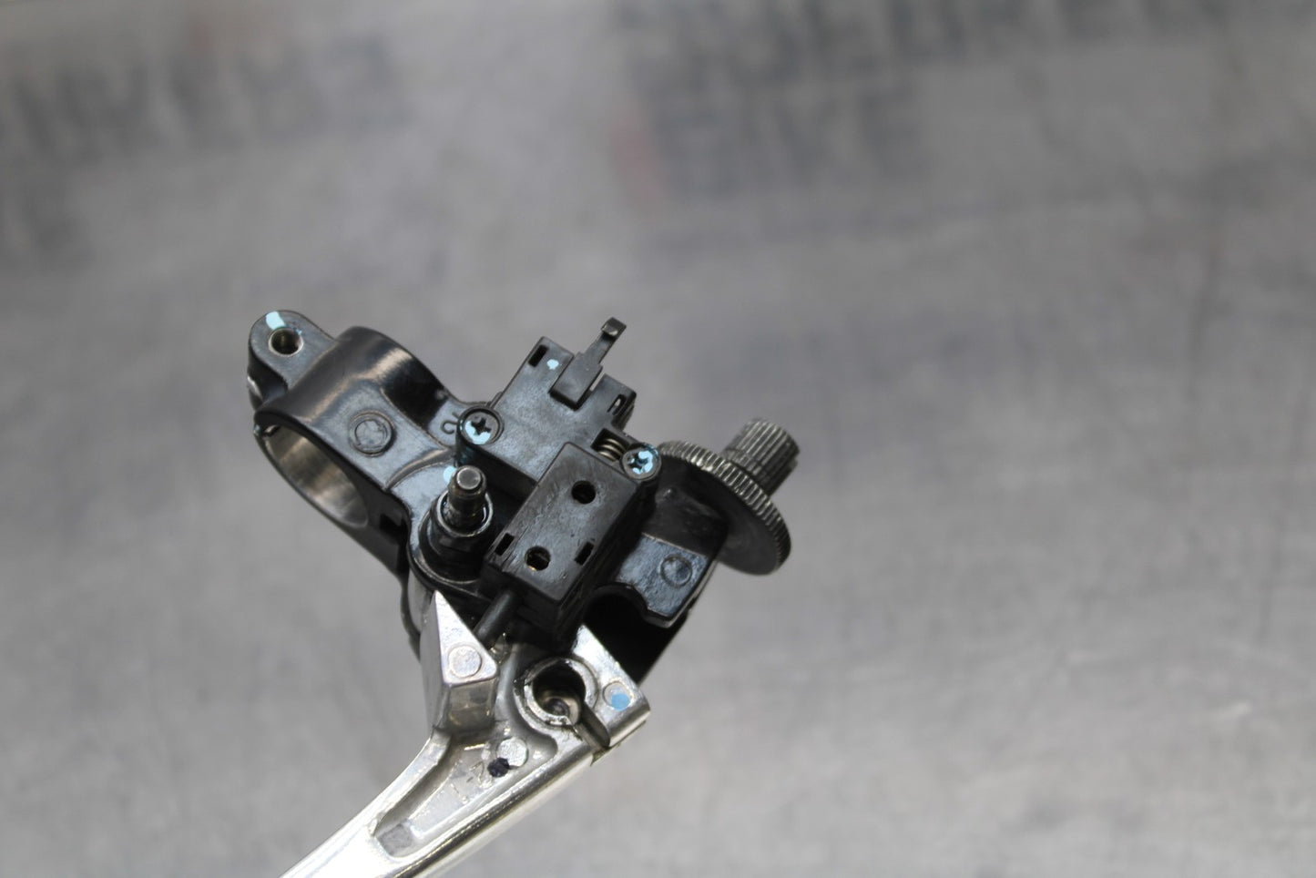 08-18 KAWASAKI KLR650 CLUTCH PERCH MOUNT WITH LEVER  BB183