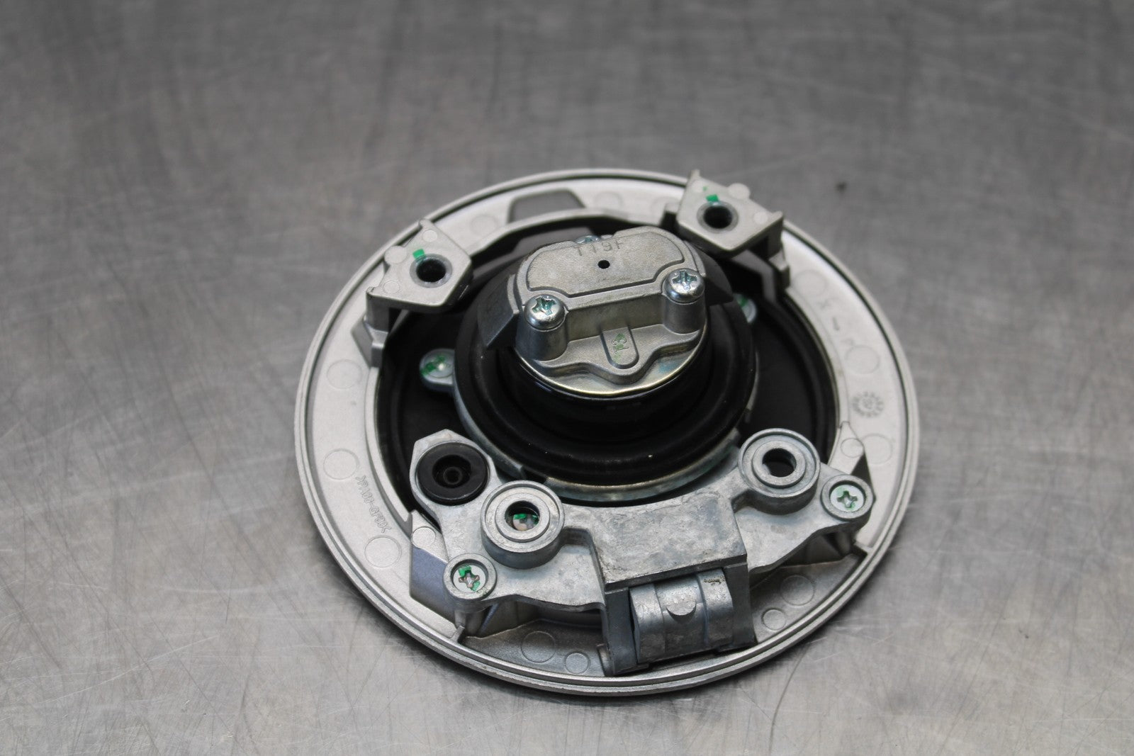 21-23 KAWASAKI NINJA ZX6R IGNITION LOCK KEY SET W/ GAS CAP AND SEAT LOCK BB179