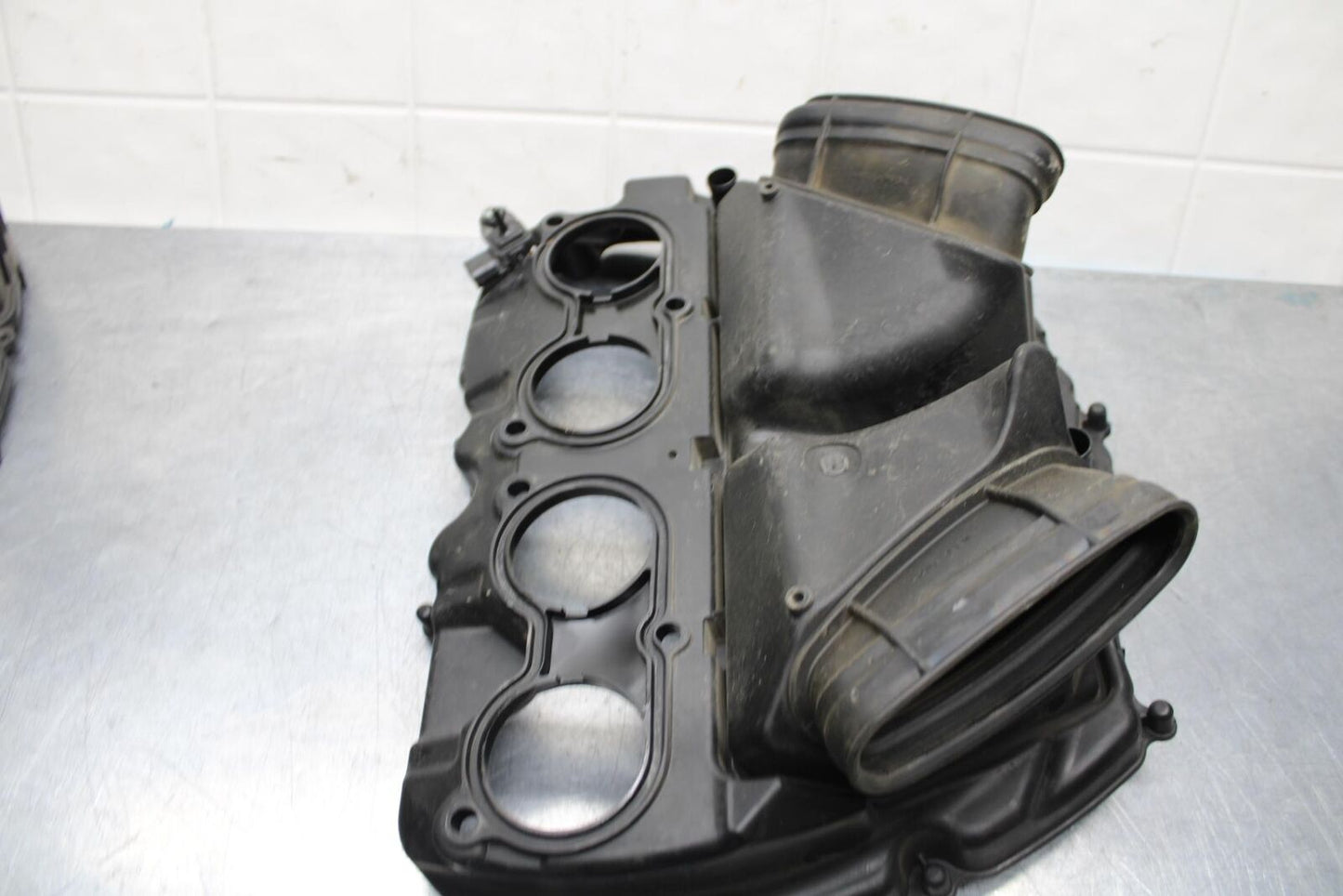 2008 Honda CBR1000RR AIRBOX AIR INTAKE FILTER 17220-MFL-000 17230-MFL-010 BB579