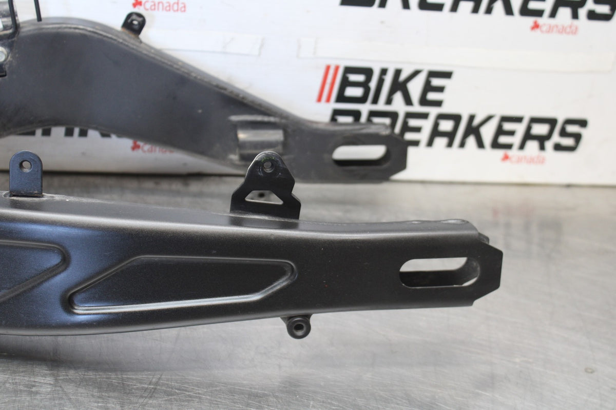 23 KAWASAKI NINJA 650 EX650 REAR SWINGARM BACK SUSPENSION SWING ARM BB920