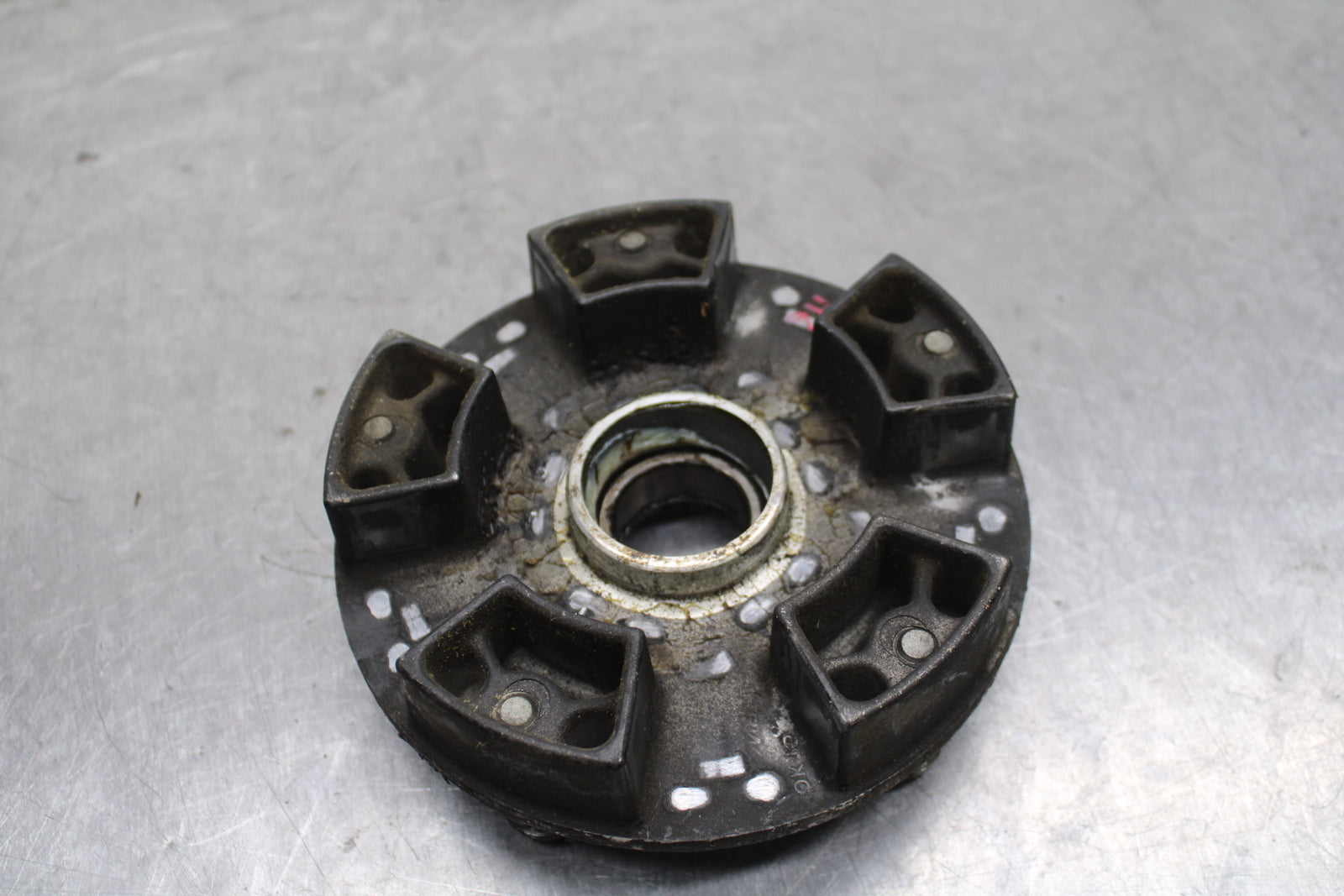 06-07 SUZUKI GSXR750 REAR HUB BB132