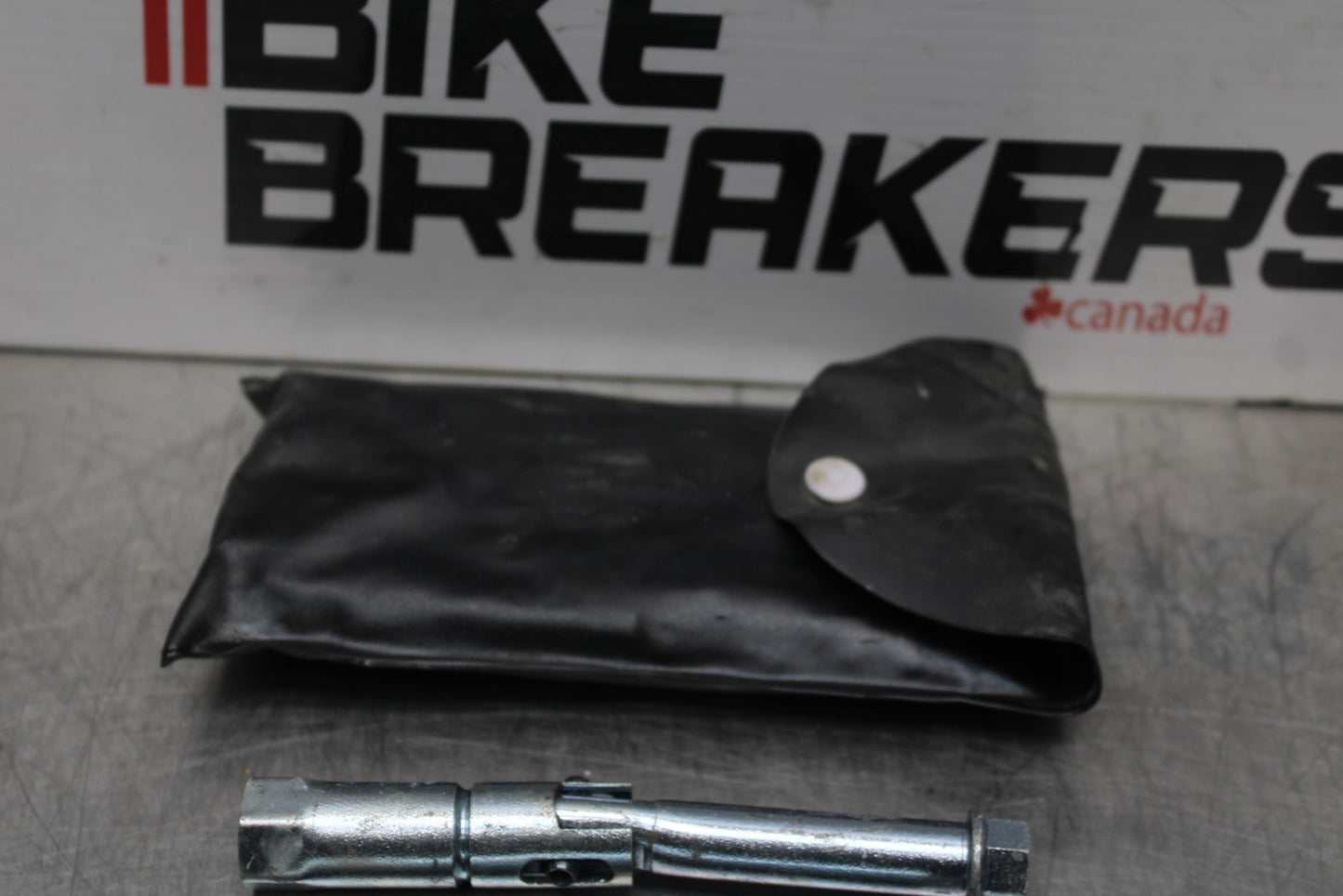 09-10 KAWASAKI ER-6N STOCK TOOLS OEM TOOL BAG KIT SET BB205