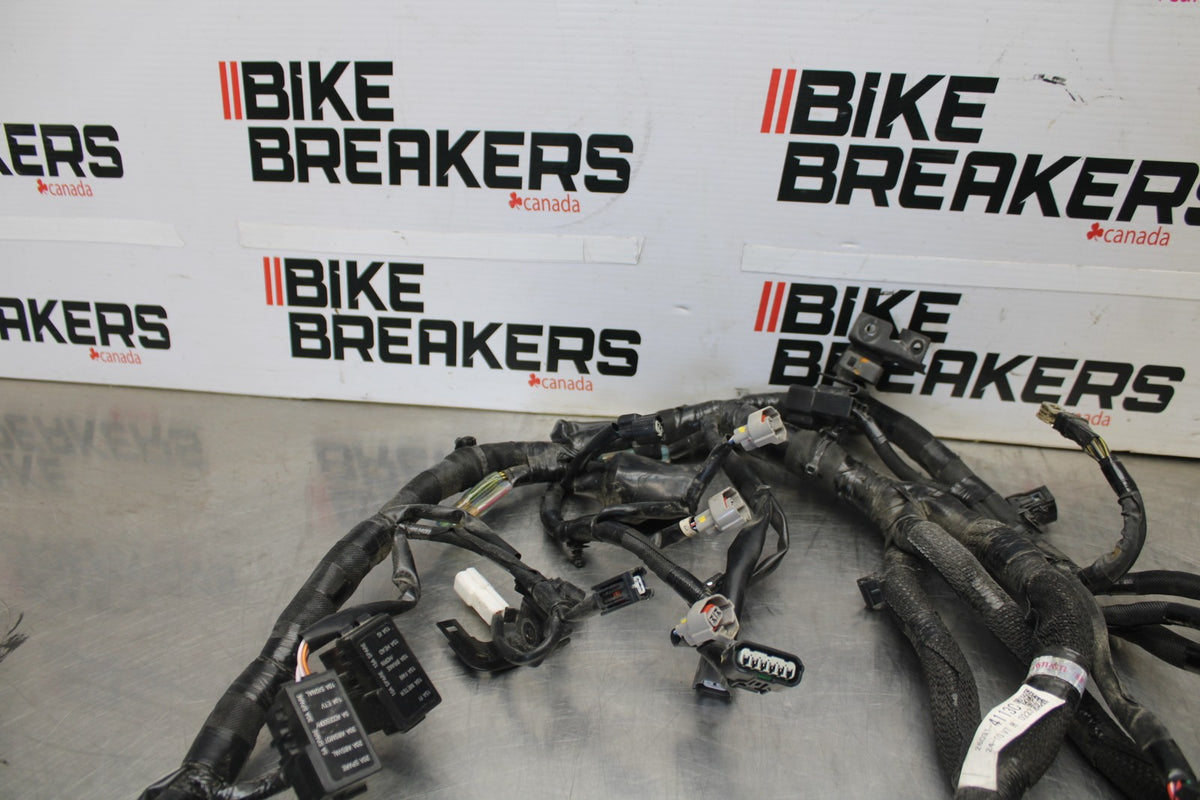 23-26 KAWASAKI NINJA ZX4RR MAIN ENGINE WIRING HARNESS MOTOR WIRE LOOM BB898