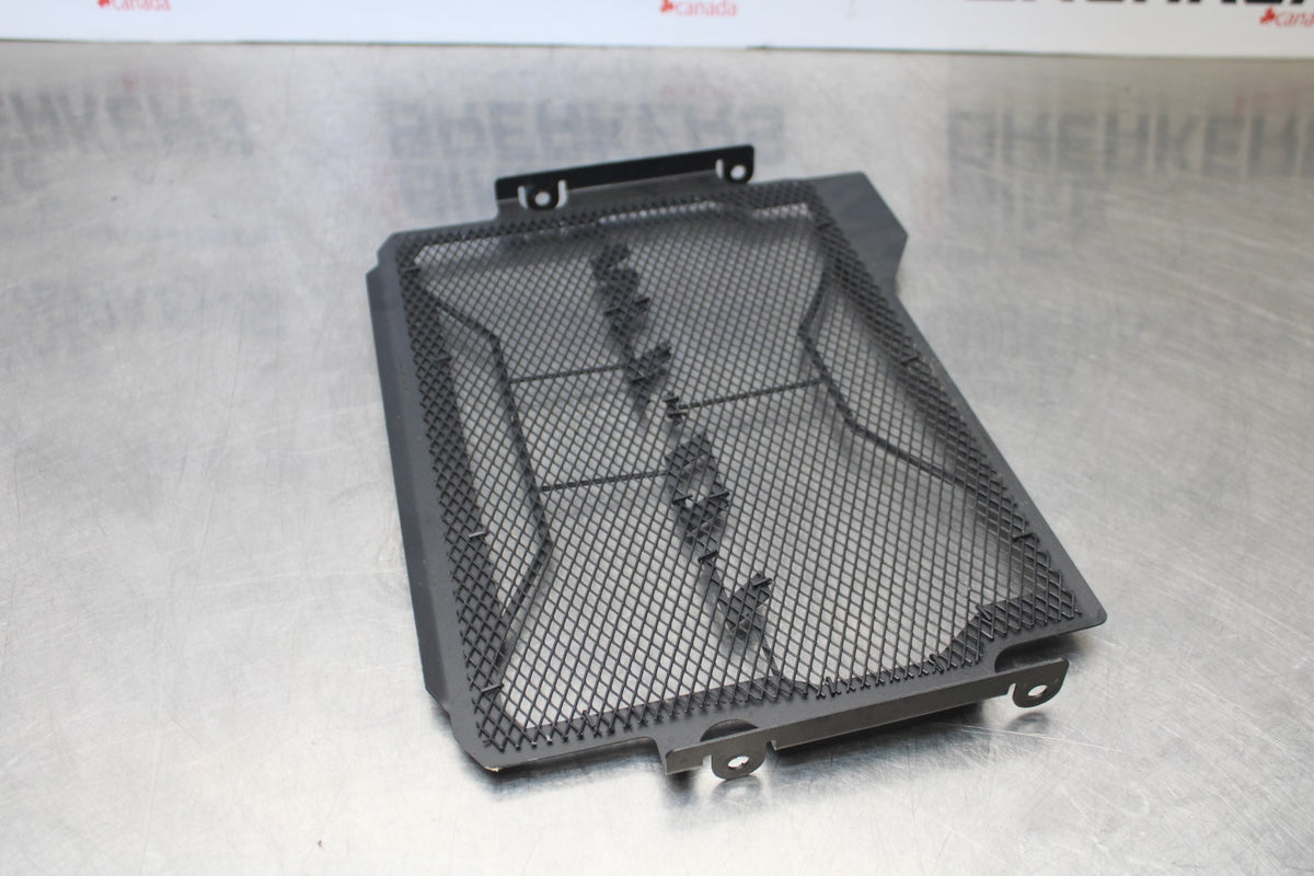 23-24 YAMAHA MT-07 ENGINE RADIATOR COVER GUARD BB194
