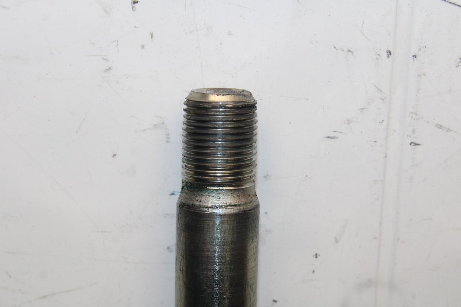 2009 Triumph Daytona 675 FRONT WHEEL RIM AXLE PIVOT BOLT T2000650 BB584